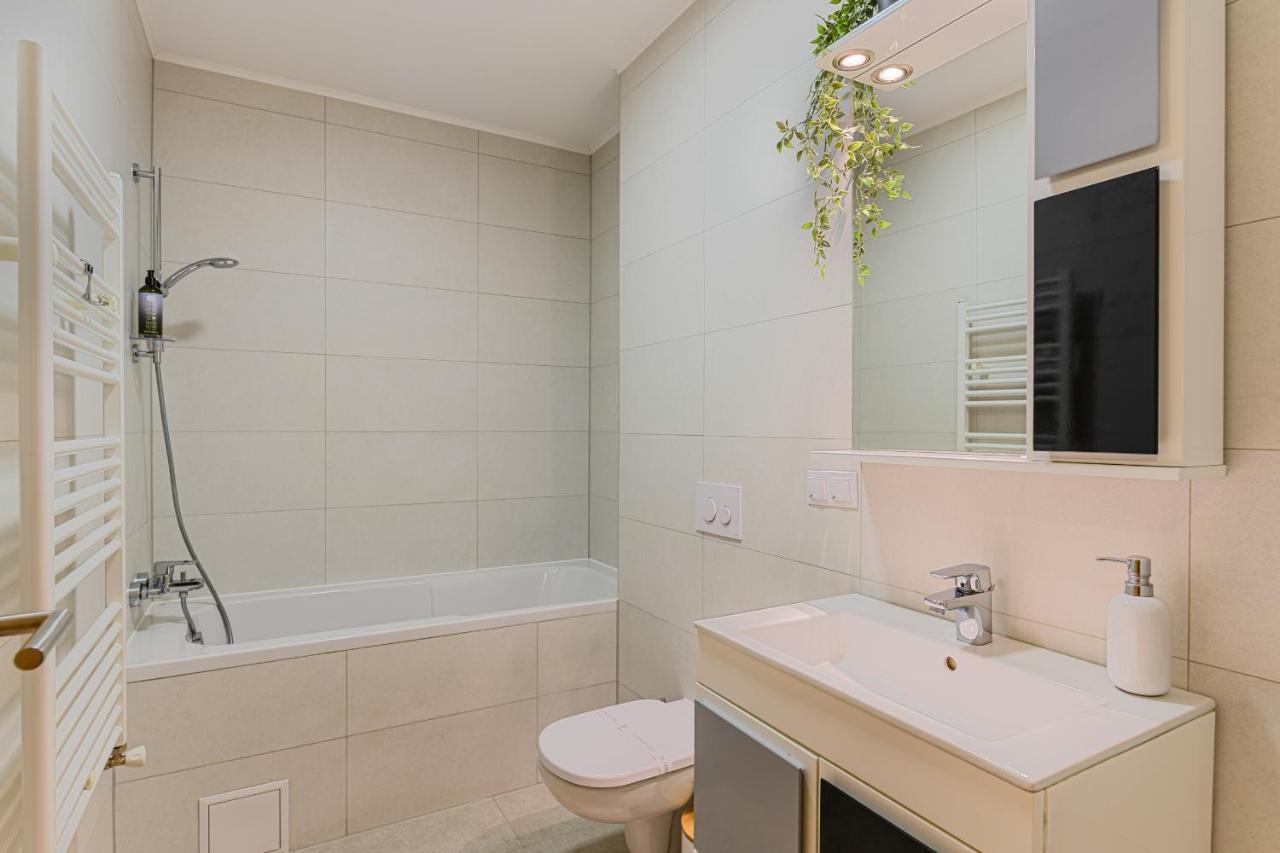 Elite Apartment 303 Braşov Esterno foto